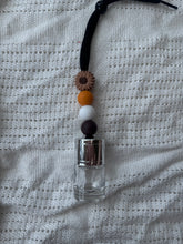 Load image into Gallery viewer, Beaded diffusers
